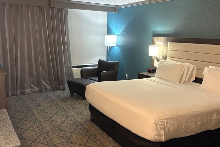 Bismarck Hotel and Conference Center