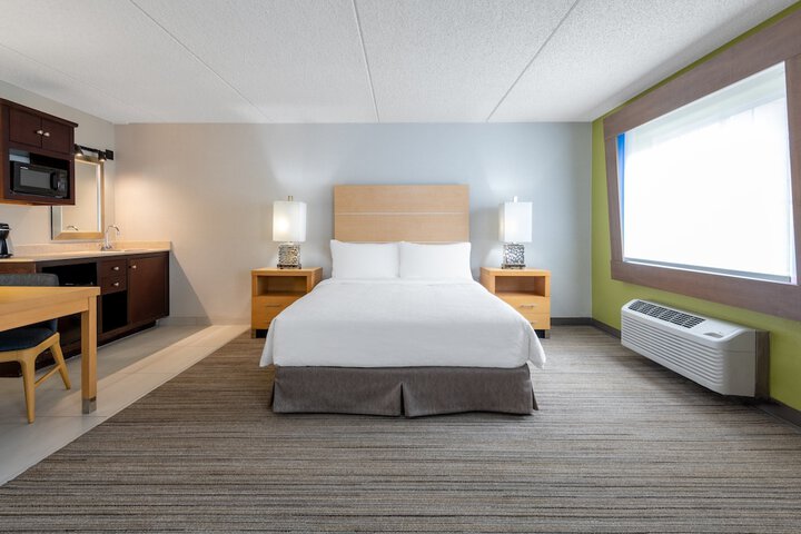 Room 9 of 54