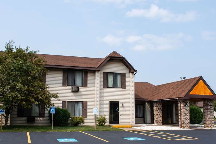 Hotel 7 of 62