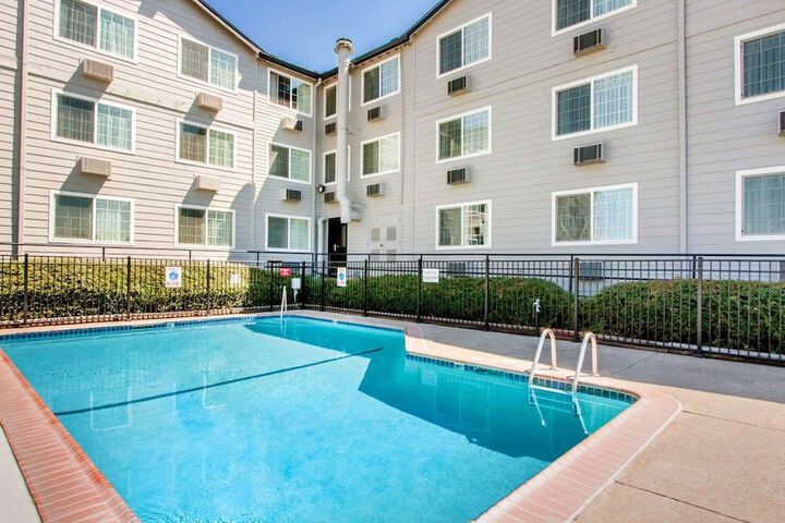 Quality Inn & Suites Springfield - Eugene North