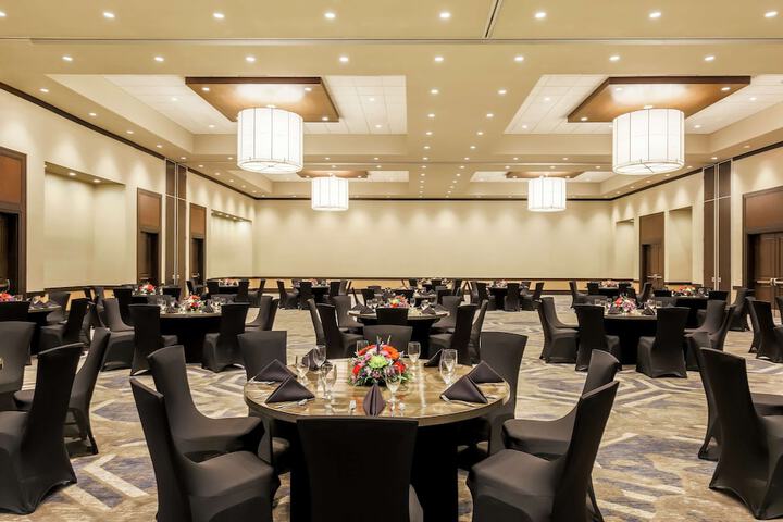 Embassy Suites by Hilton Syracuse Destiny USA