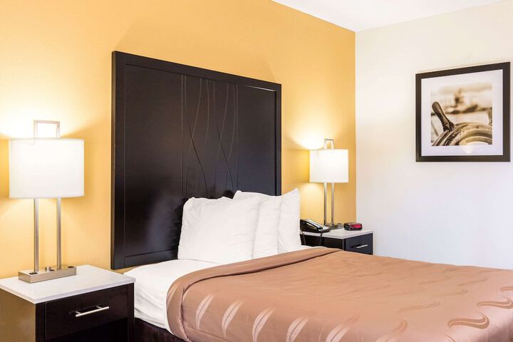 Room 15 of 39