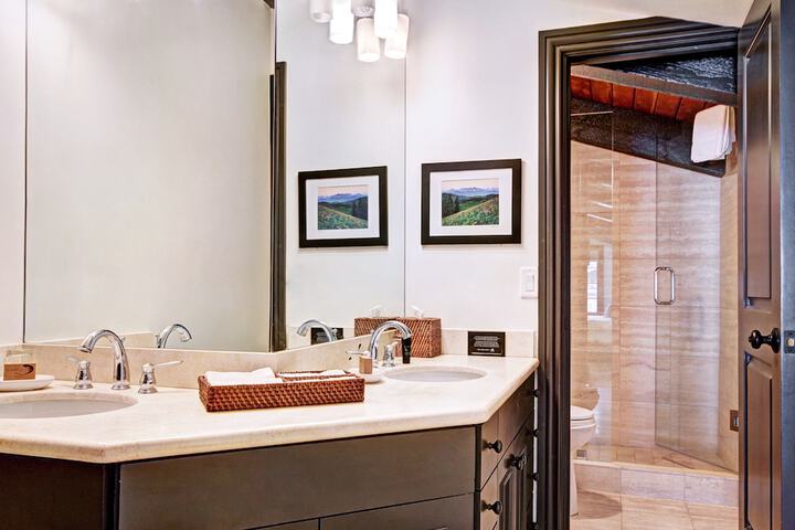 The Lodge at Vail a RockResort by Vail Resorts