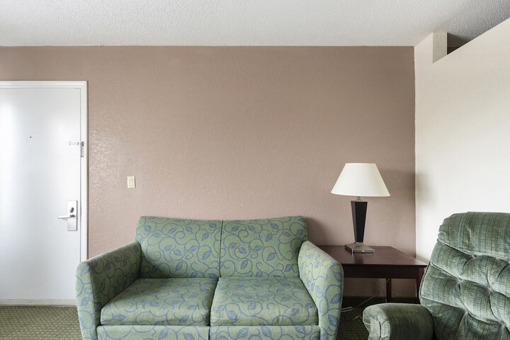 Room 22 of 25