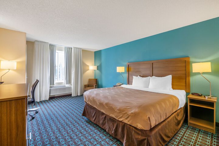 Room 7 of 25