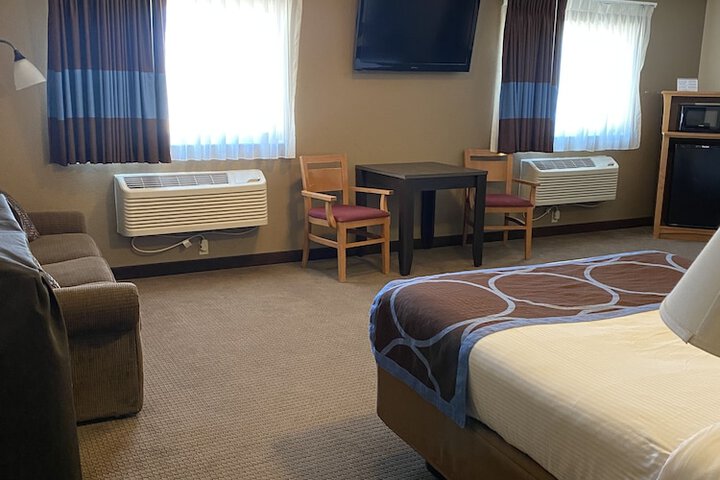 Super 8 by Wyndham Ogallala