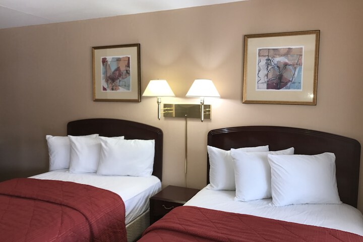 Room 12 of 30