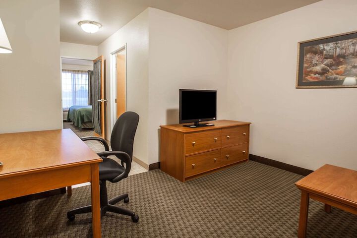 Room 14 of 37