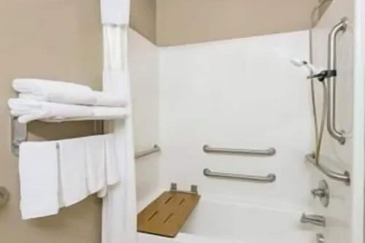 Room 2 of 14