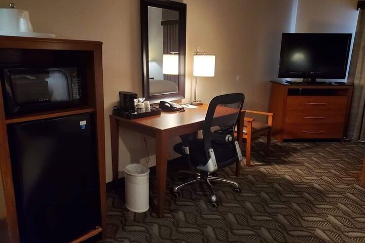 Room 17 of 29