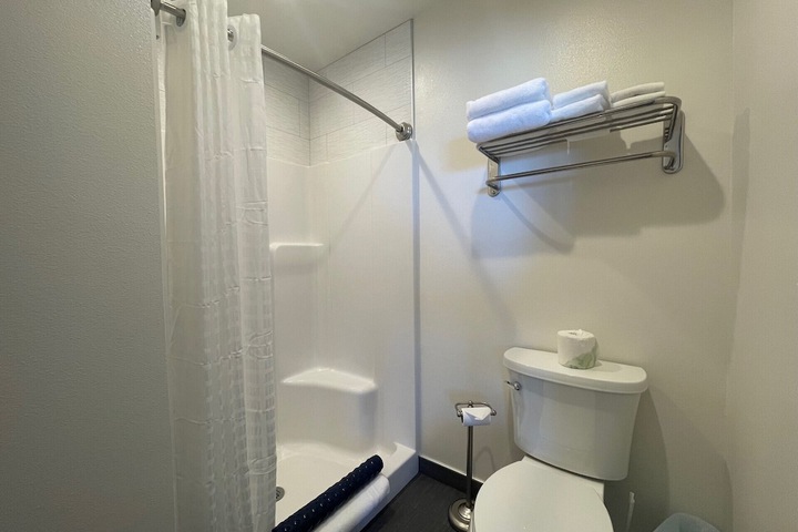 Room 7 of 19