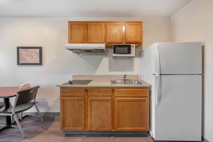Extended Stay America Select Suites - Orlando - Sanford - Airport