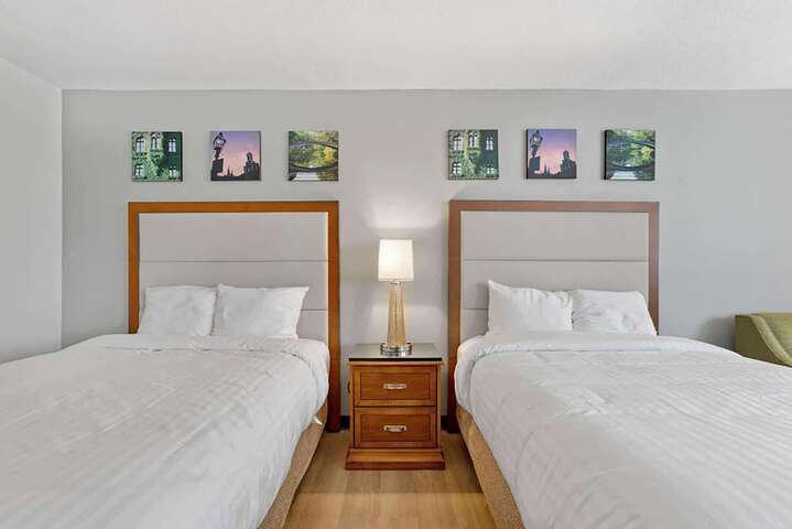 Room 15 of 19