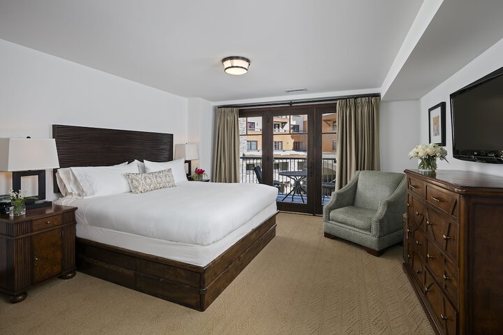 Madeline Hotel & Residences Auberge Collection