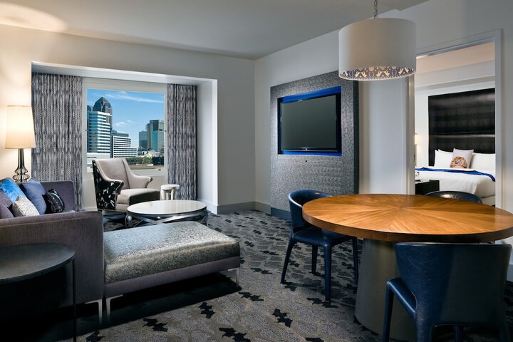 Room 15 of 126