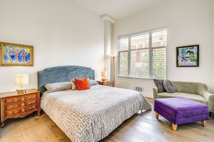 Luxe Condo w / Private Patio & Perks in Emeryville!