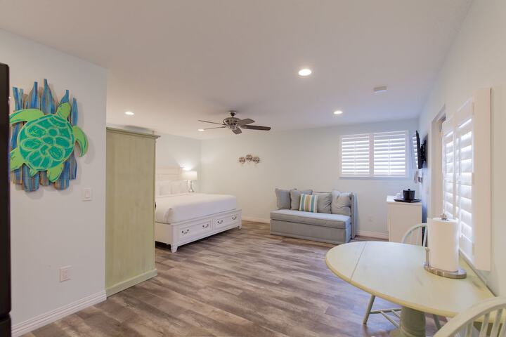 Room 30 of 48