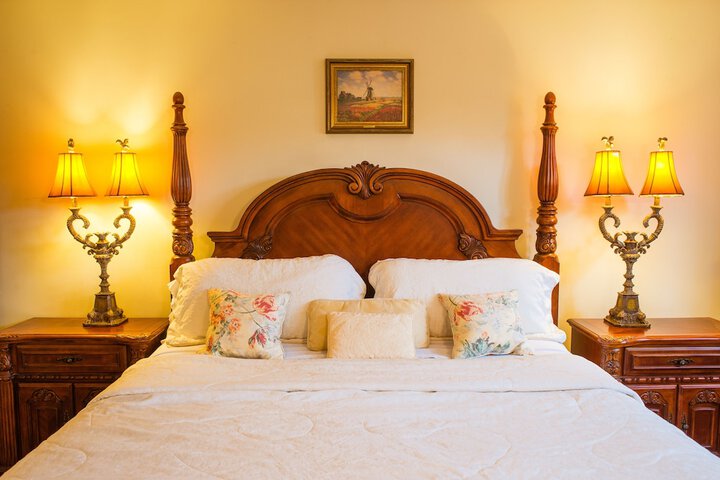 Room 9 of 41