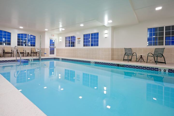 Pool 10 of 61