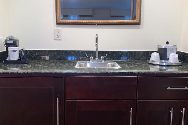 Hampton Inn & Suites Rockville Centre