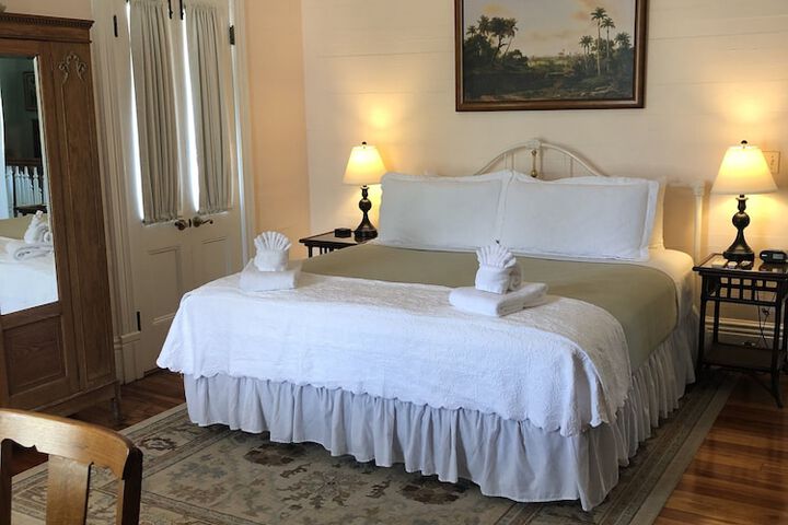 Room 44 of 60