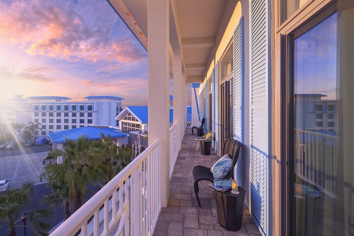 Universals Loews Sapphire Falls Resort