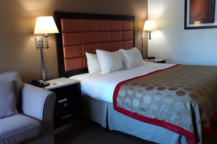 Room 32 of 55