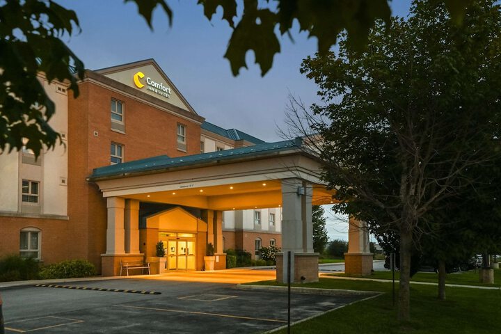Hotel 4 of 34