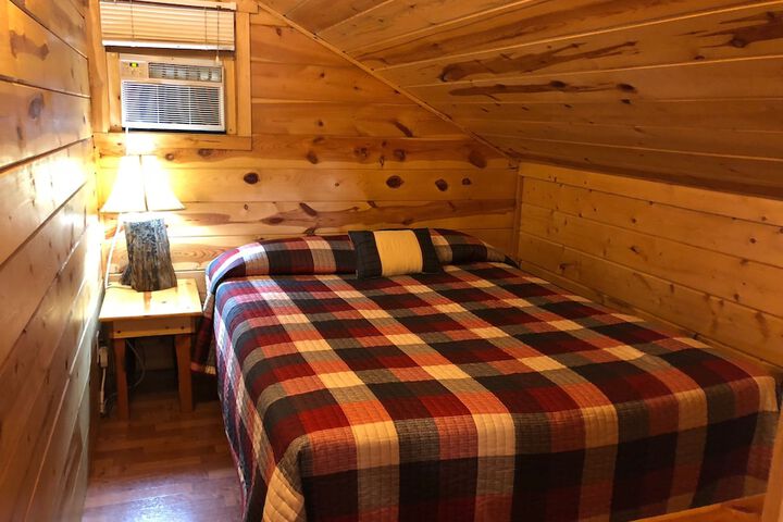Mountain View Lodge & Cabins