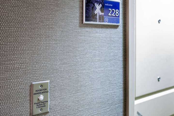 Room 26 of 44