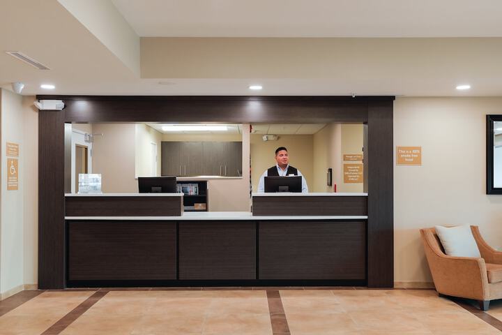 Hotel 2 of 59