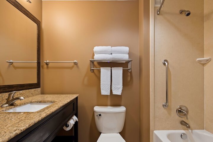 Room 7 of 22