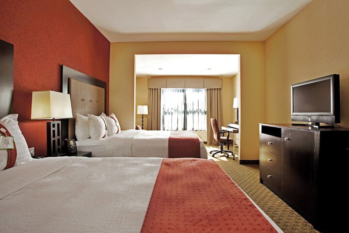 Room 32 of 52