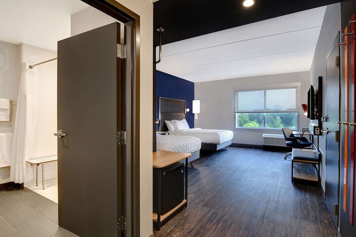 Room 15 of 41