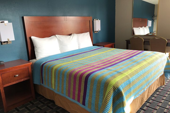 Royal Motel