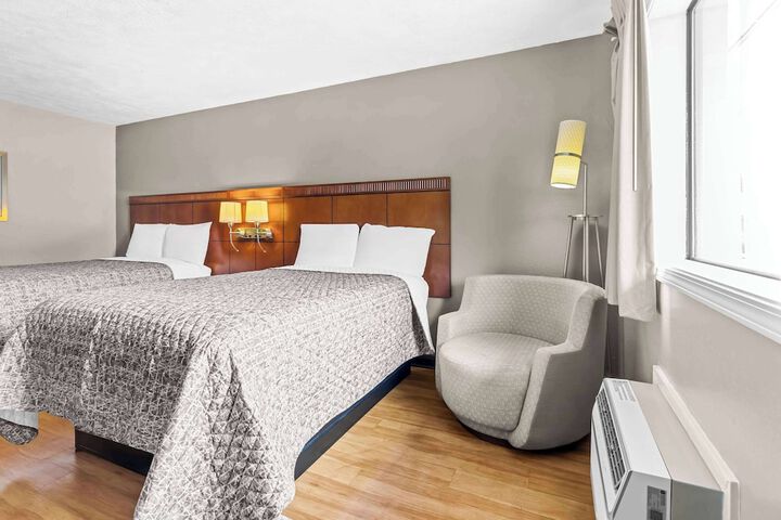 Room 17 of 31