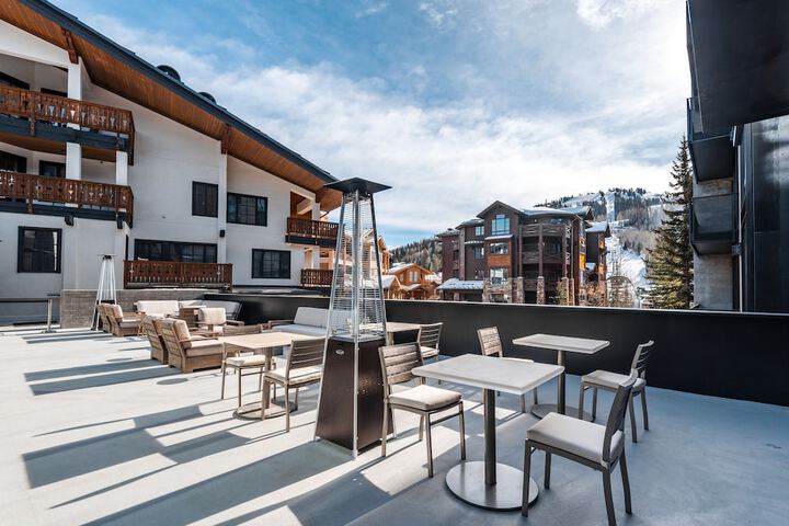 Goldener Hirsch Auberge Collection