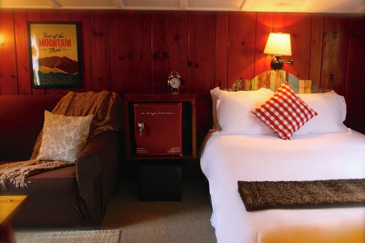 Room 32 of 56