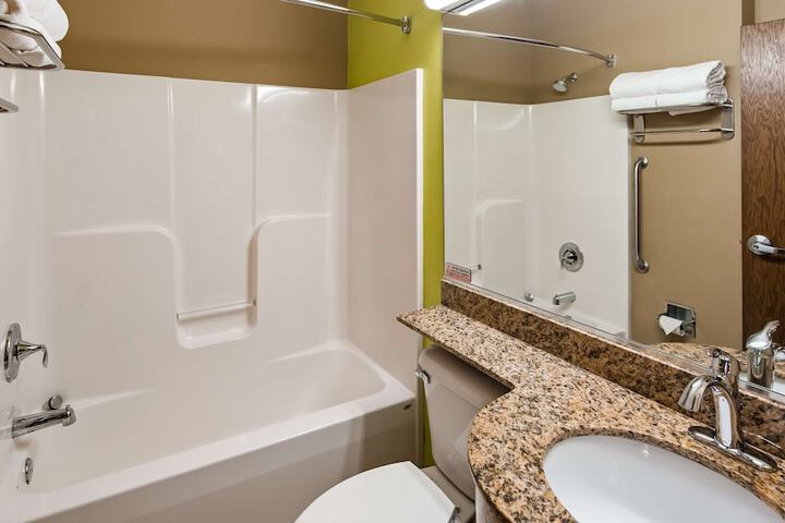 Room 15 of 27