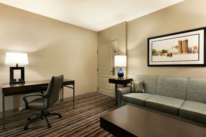 Room 22 of 62