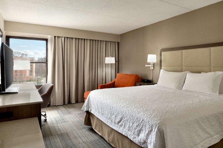Room 17 of 30