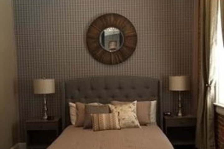 Hamilton House Inn