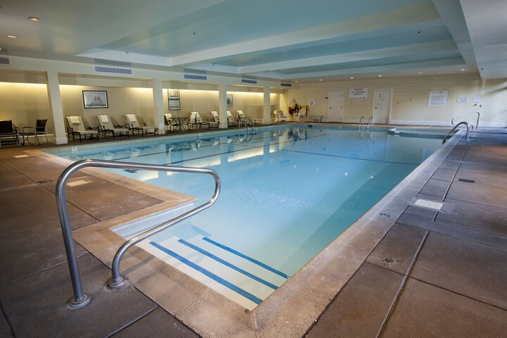Pool 10 of 73