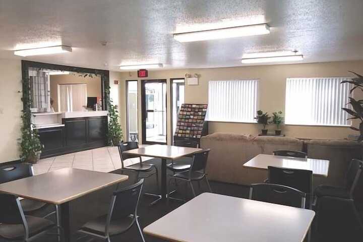 Economy Inn