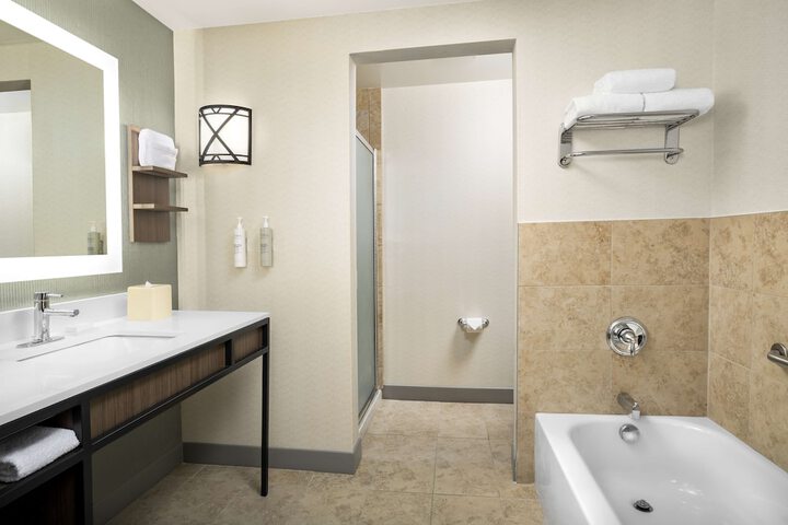 Room 15 of 31