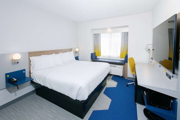 Microtel Inn & Suites by Wyndham Springville
