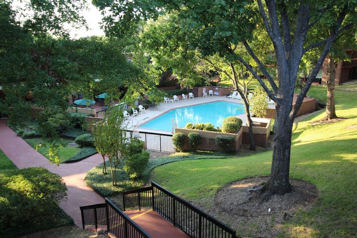 Pool 14 of 64