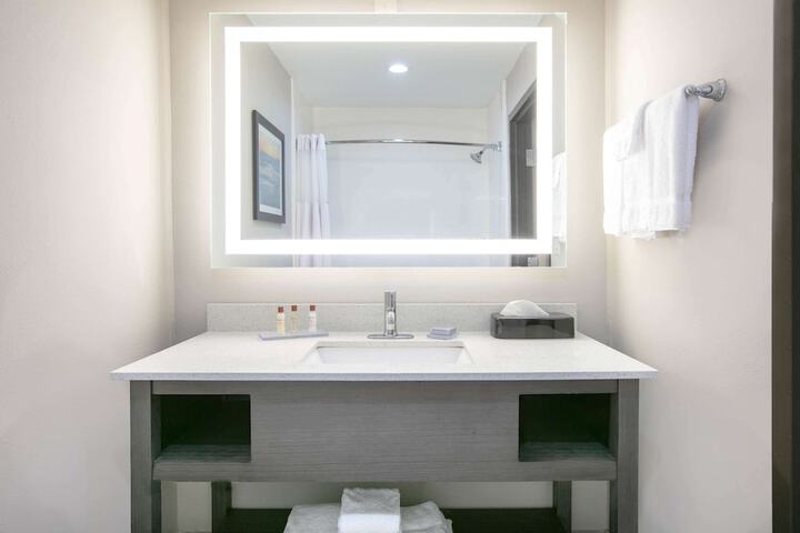 Room 20 of 40