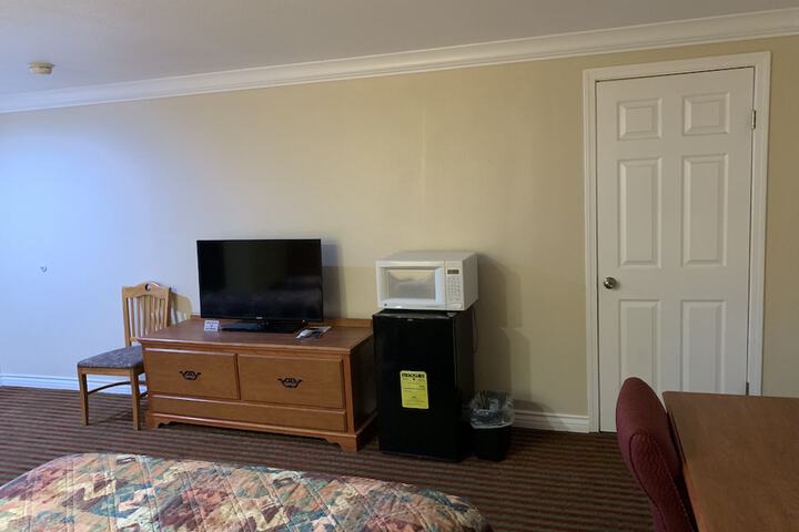 Room 76 of 107