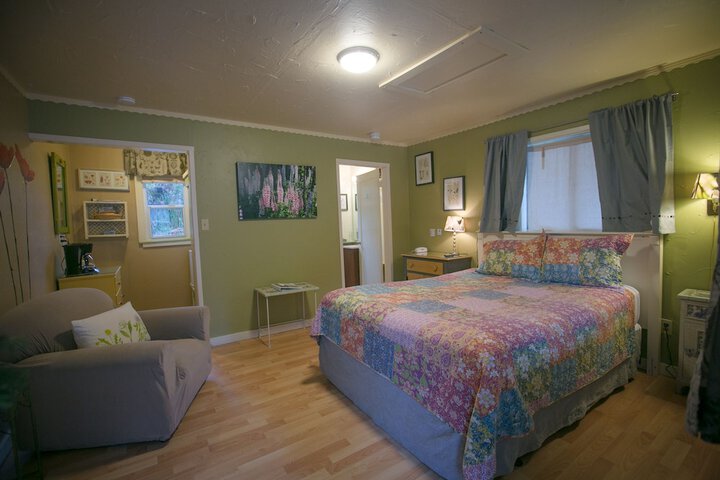 Room 193 of 236